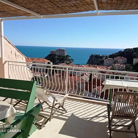 & Saint John Apartman *